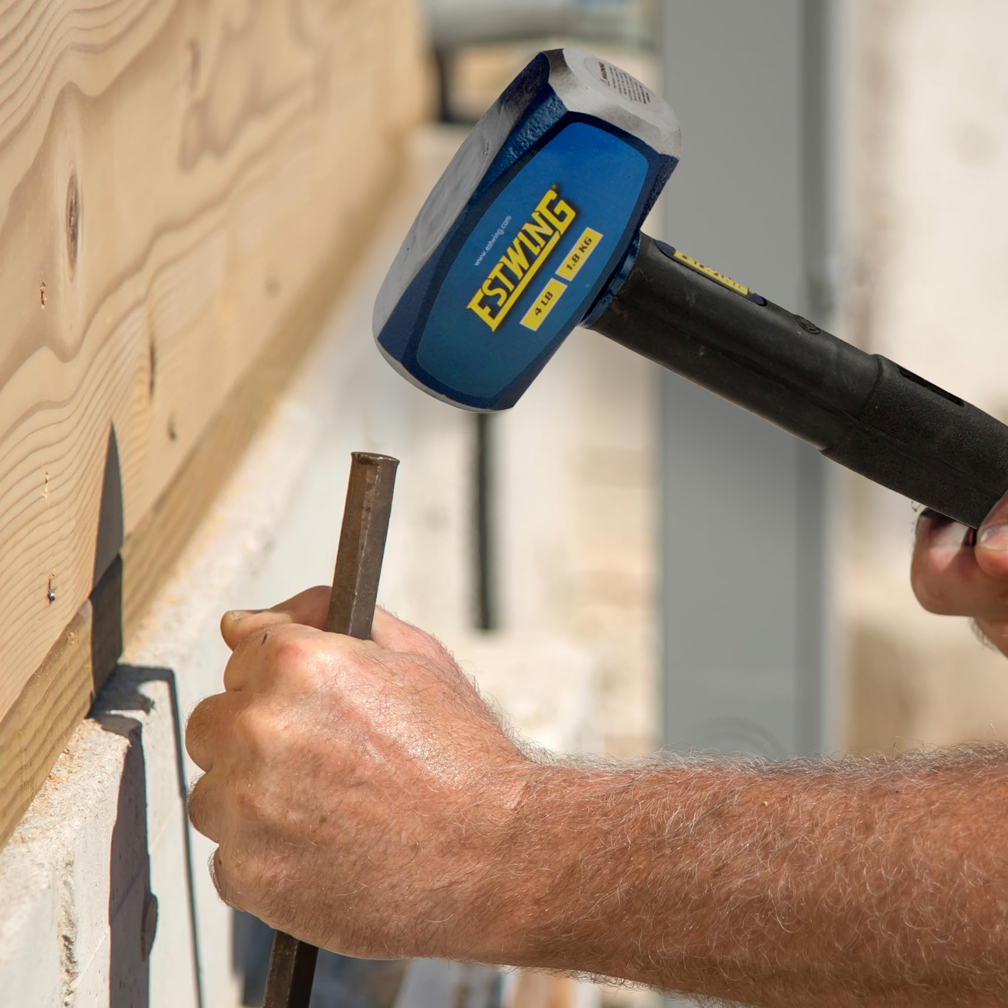 Estwing 4lb Head Hard Face Sledge Hammer w/16 Inch Fiberglass Handle (Open Box) - VMInnovations