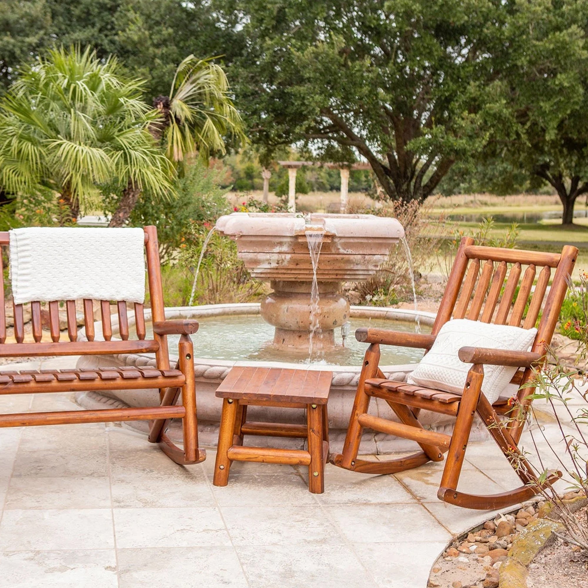 Leigh Country Porch Rocking Chair w/Z Frame Design and Contoured Seating (Used) - VMInnovations