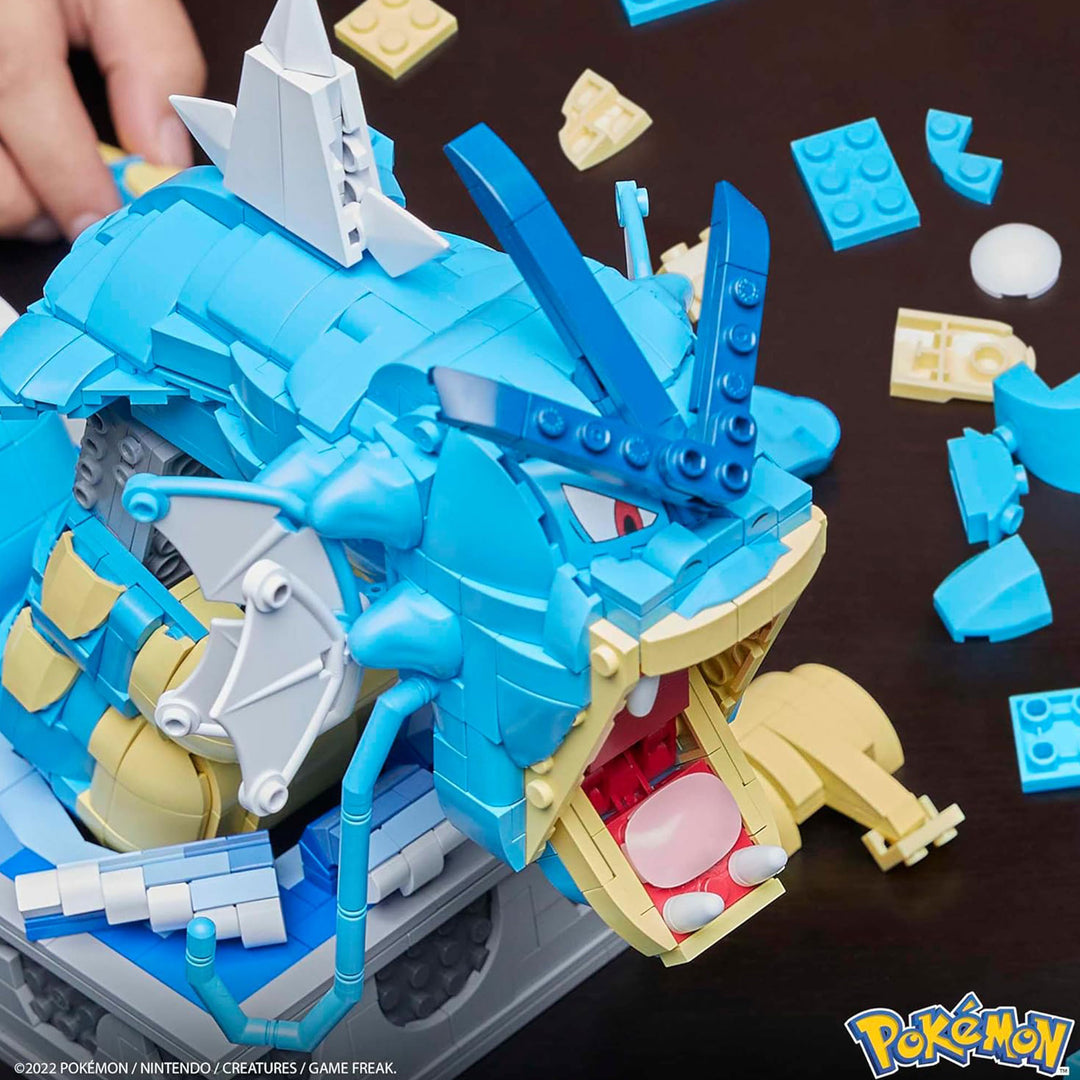 Mattel Pokémon Gyarados Toys w/Turning Hand Motion Activated Crank (Open Box)