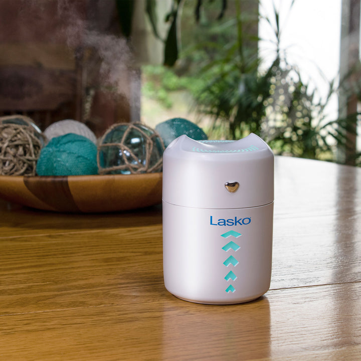 Lasko Ultrasonic Cool Mist Humidifier 0.4L, Water Vaporizer, White (Open Box)