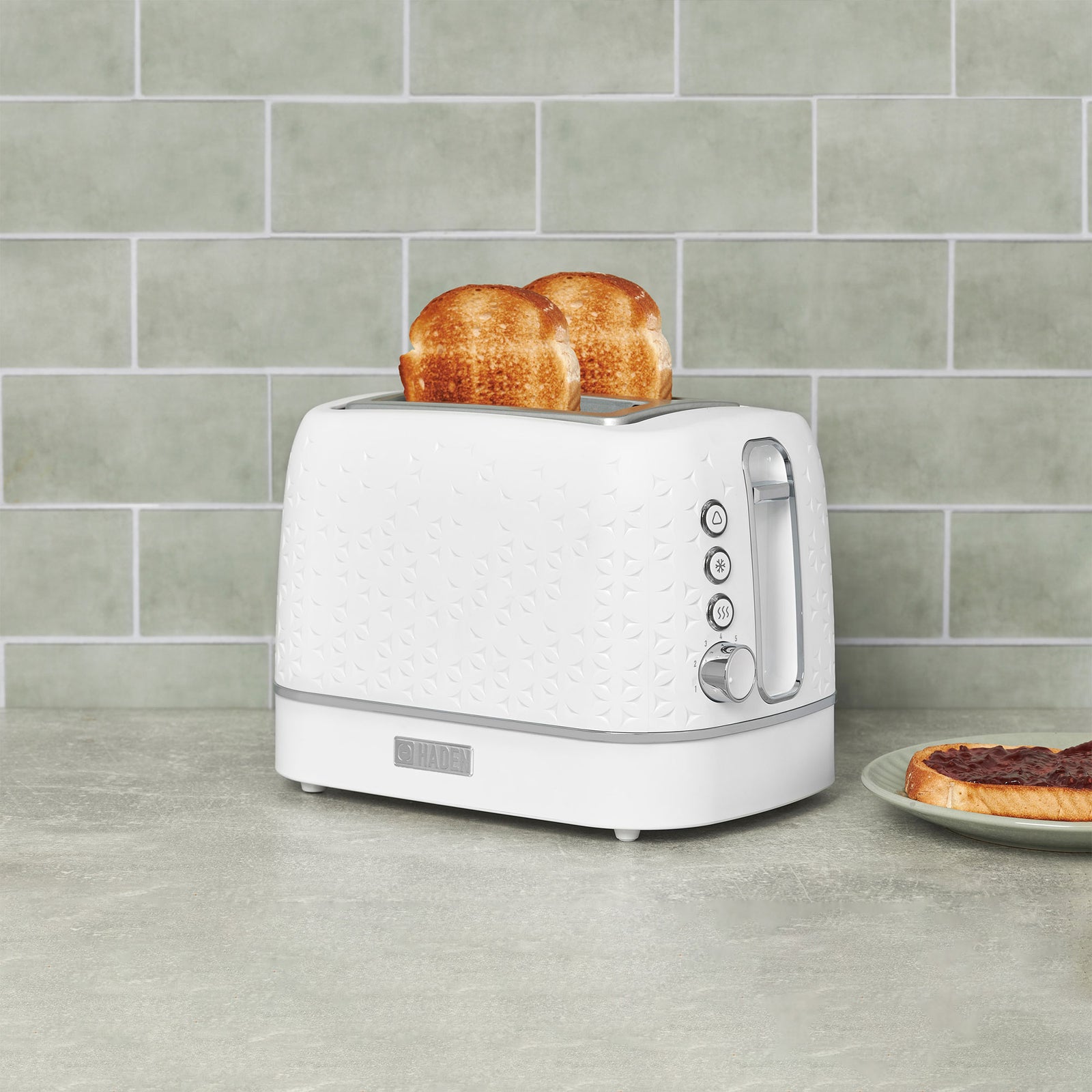 Haden Starbeck 2 Slice Wide Slot Stainless Steel Toaster, White & Chrome (Used) - VMInnovations