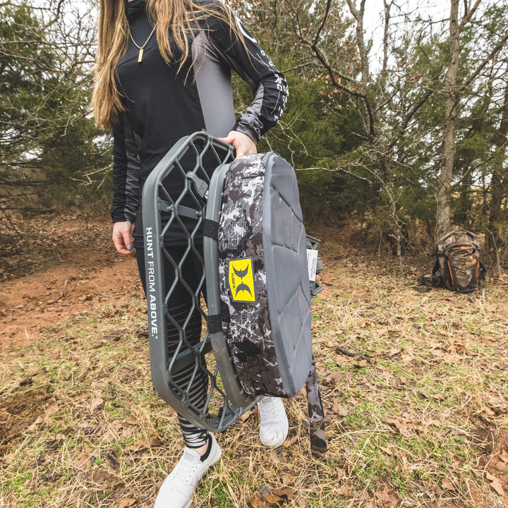 Hawk Mega Combat Hang On Tree Stand, Deer Stand w/ XL Saddle Platform (Open Box)