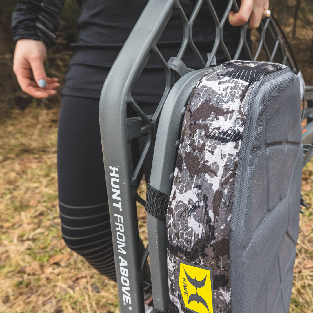 Hawk Mega Combat Hang On Tree Stand, Deer Stand w/ XL Saddle Platform (Open Box)