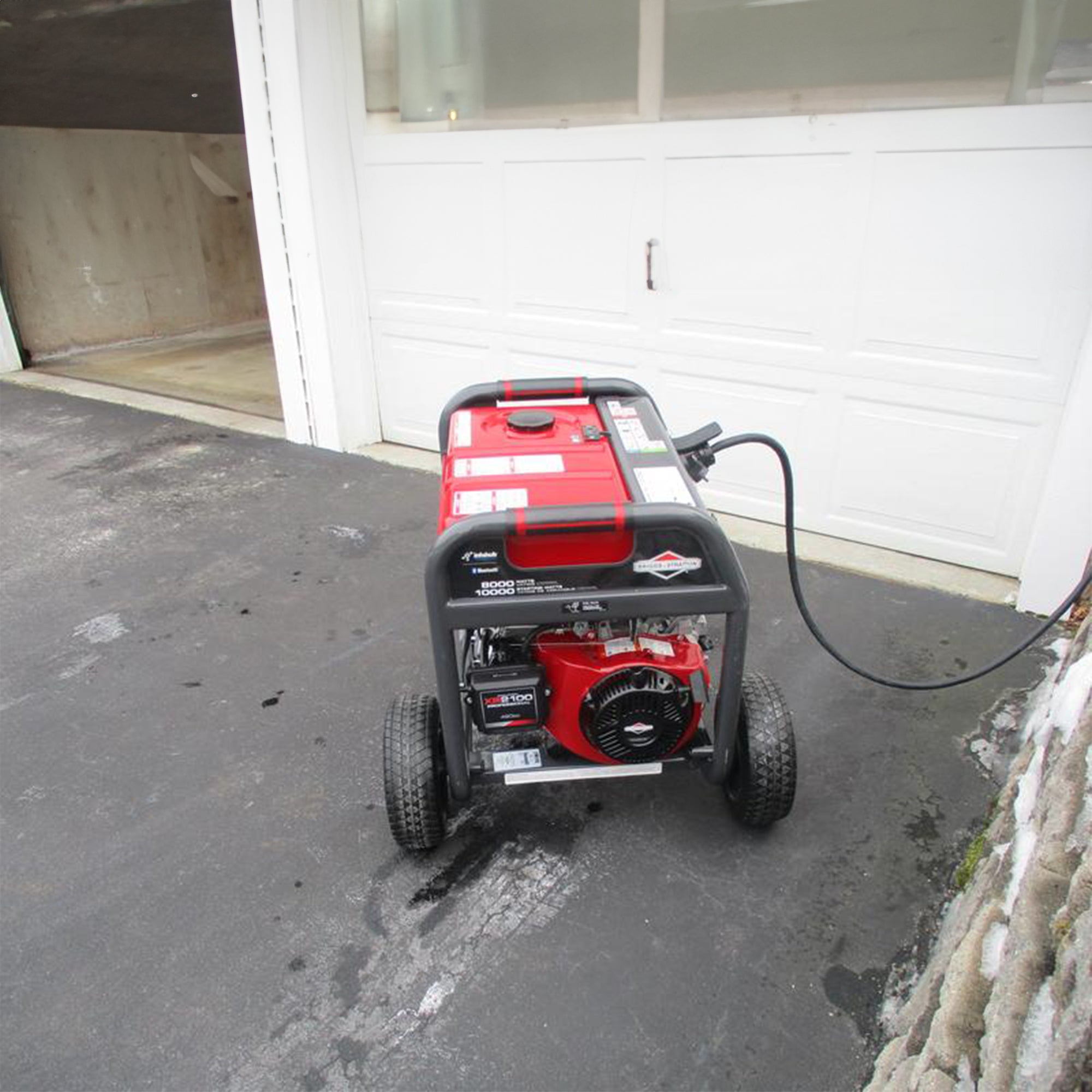 Briggs & Stratton Elite Series 8000 Watt Portable Generator w/CO Guard (Used) - VMInnovations
