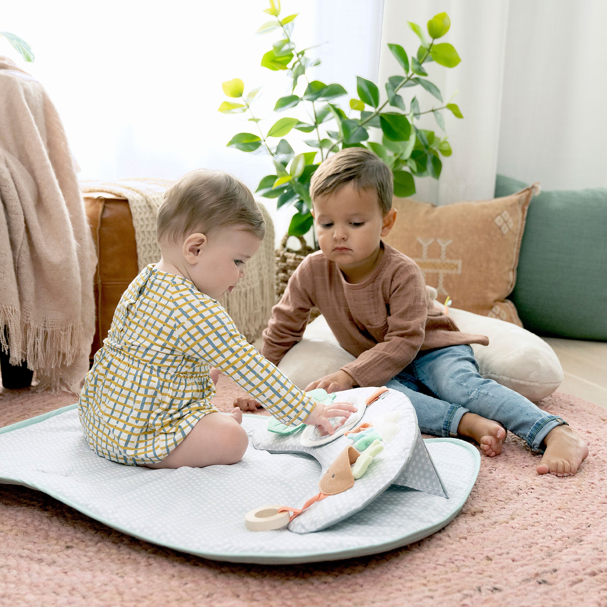 Ingenuity Cozy 4 In 1 Sit Up & Prop Activity Mat for Newborns & Up(Open Box) - VMInnovations