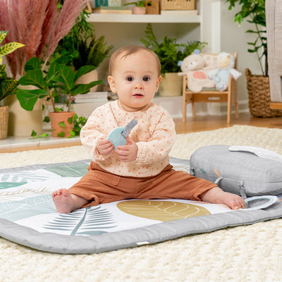 Ingenuity Spot Baby Milestone Tummy Time Activity Mat and Play Gym Unisex (Used)