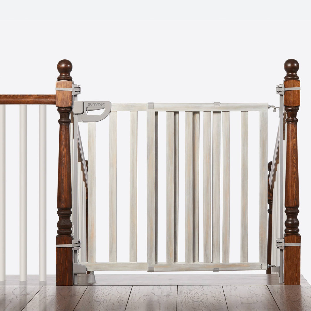 Summer Infant Banister & Stair Wood Safety Gate w/Extra Wide Design (Open Box)