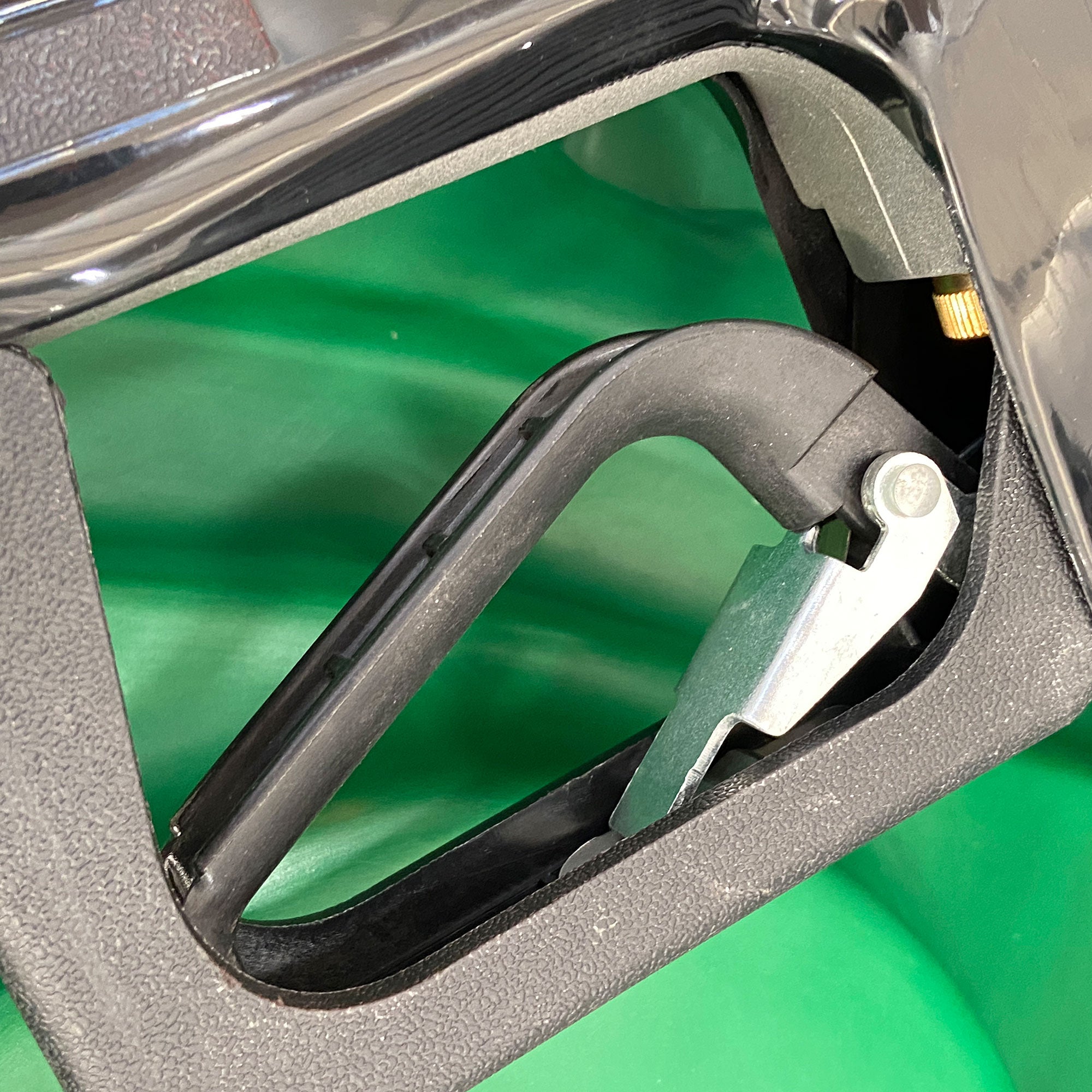 AM-TANK 116 Gal Portable Diesel Tank w/ Electric Transfer Pump & Storage, Green - VMInnovations