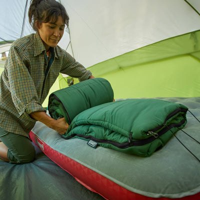 Coleman Bay Cold Weather Sleeping Bag w/ZipPlow & Thermolock, Green (Open Box) - VMInnovations