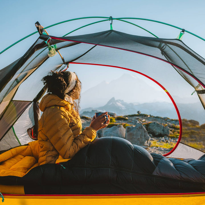 Coleman PEAK1 0 Fahrenheit 1 Person Nylon Mummy Sleeping Bag, Black (Open Box)