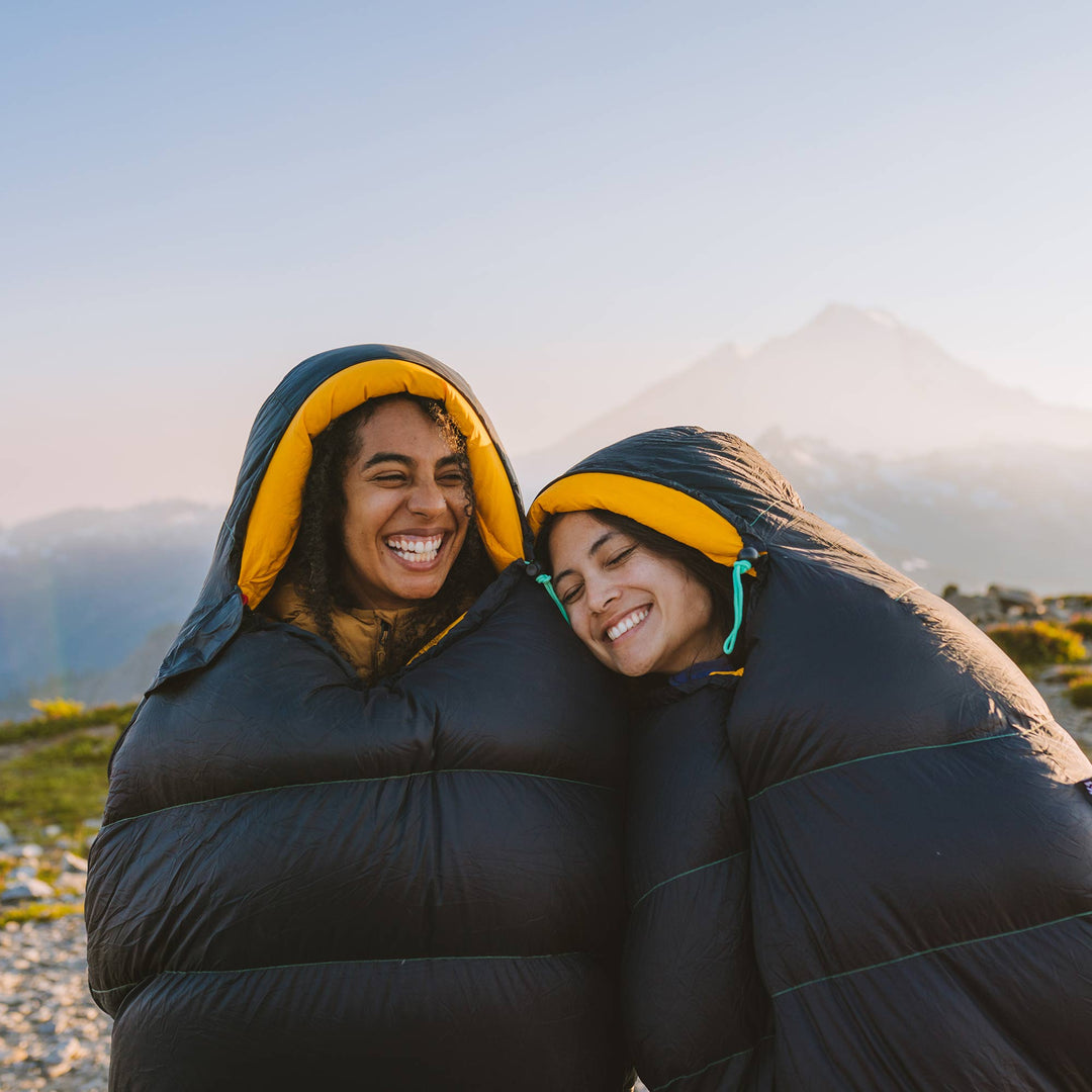 Coleman PEAK1 0 Fahrenheit 1 Person Nylon Mummy Sleeping Bag, Black (Open Box)