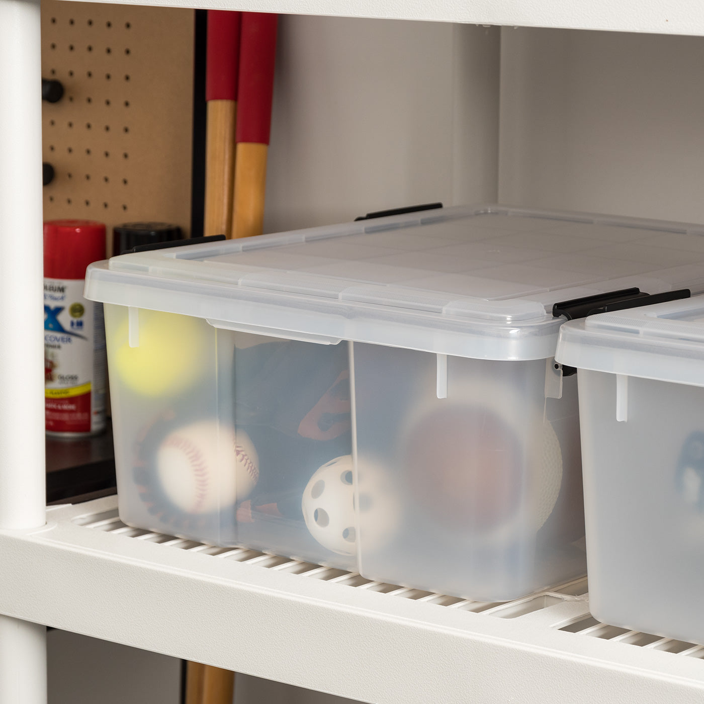 IRIS USA 30.6 Quart Clear Plastic Weathertight Plastic Storage Container Box
