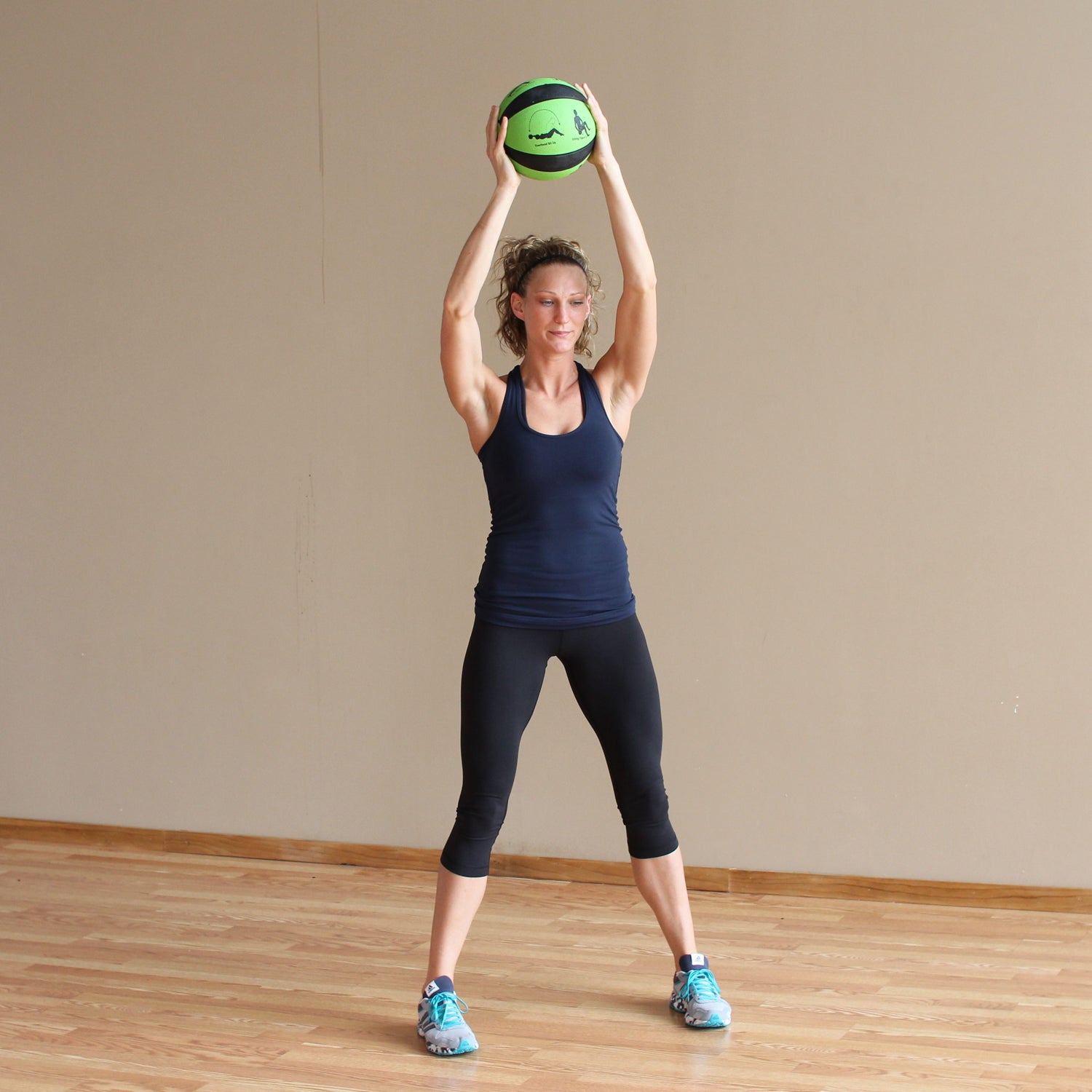 Prism Fitness 400-150-004 10 Pound Weighted Fitness Smart Medicine Ball, Blue - VMInnovations