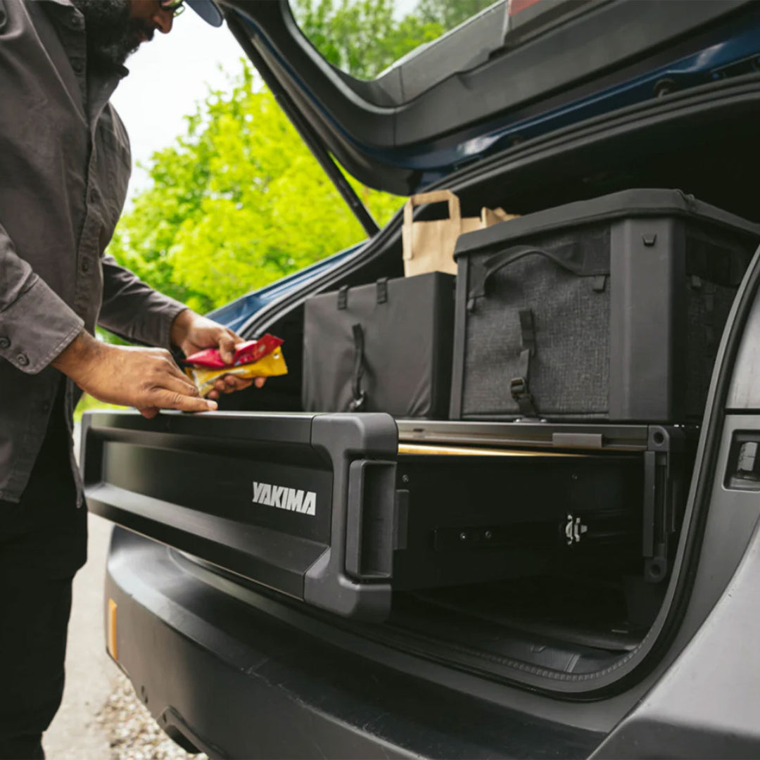 Yakima Medium Base Unit of Drawer System w/Internal Drawer Divider (Used)