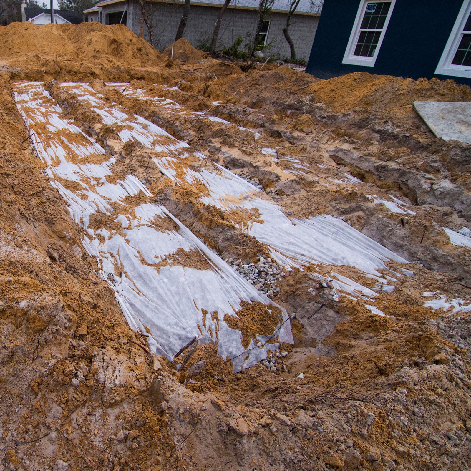 DeWitt .55 Oz Septic Fabric with Non Woven Polypropylene Material 4'x300' (Used) - VMInnovations