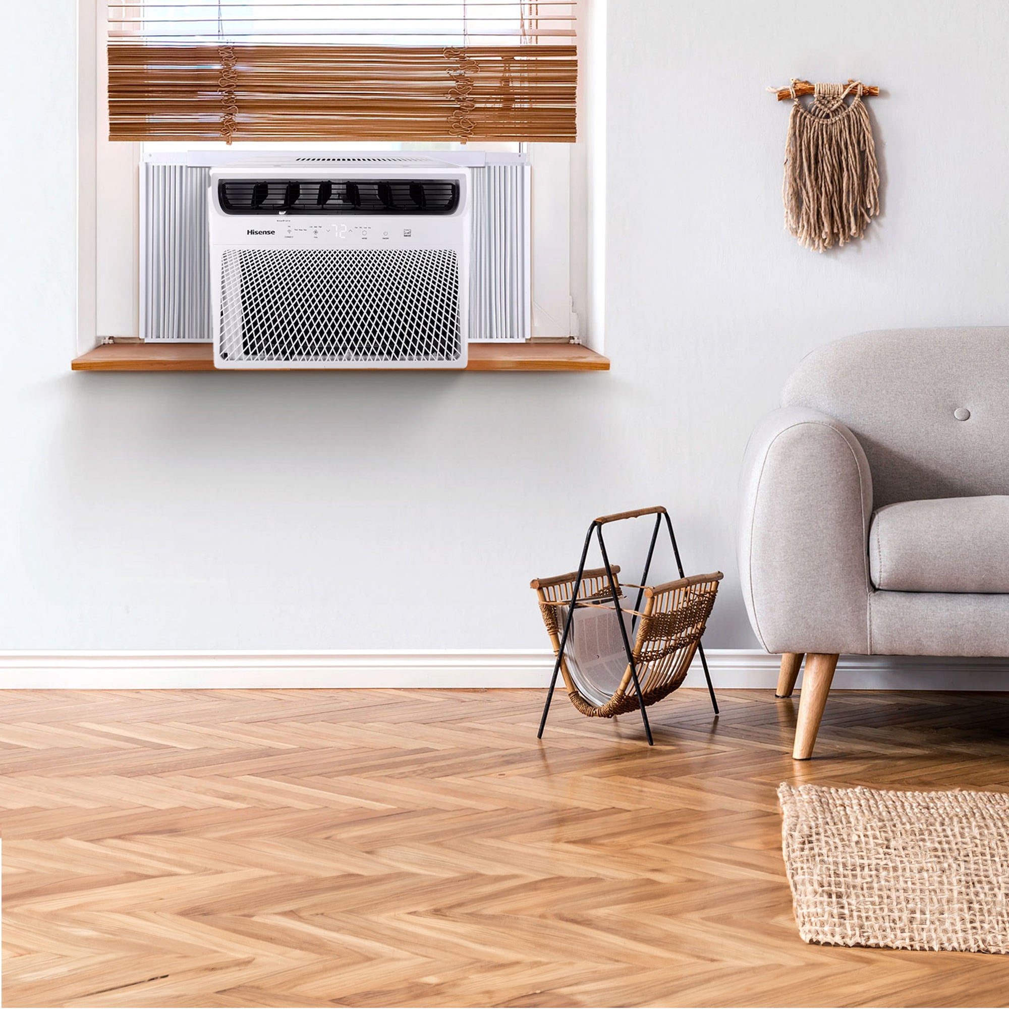 Hisense 700 Sq ft Air Conditioner w/Remote, 3 Modes & 4 Way Air Direction (Used) - VMInnovations