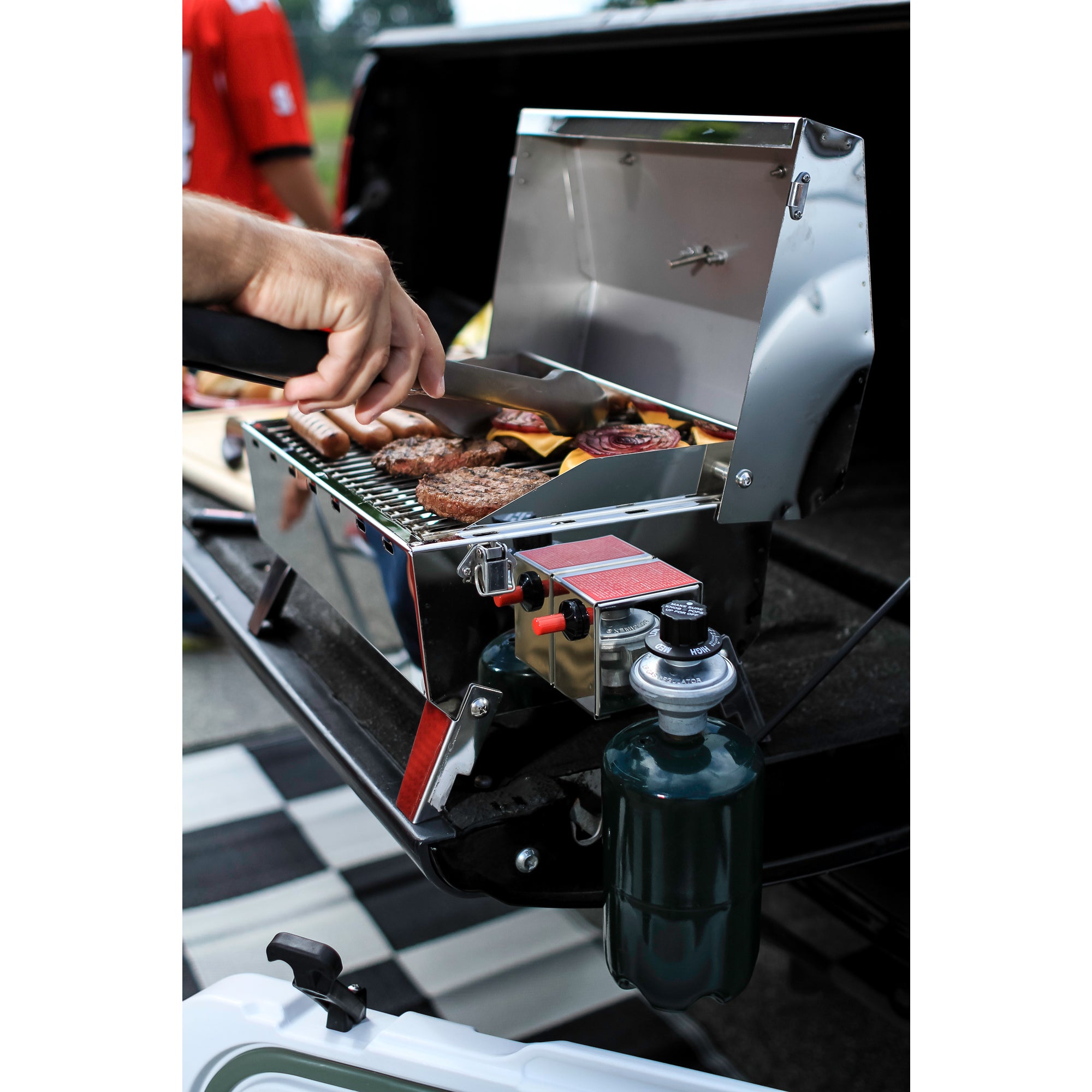 Camco  Grill-Stow N Go 125 Portable Propane Grill w/Temperature Gauge (Open Box) - VMInnovations
