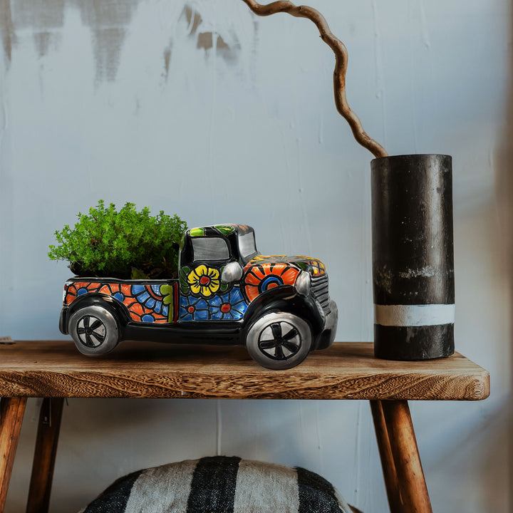 Avera Products Ceramic Vintage Truck Planter with Earthenware Clay for Plants