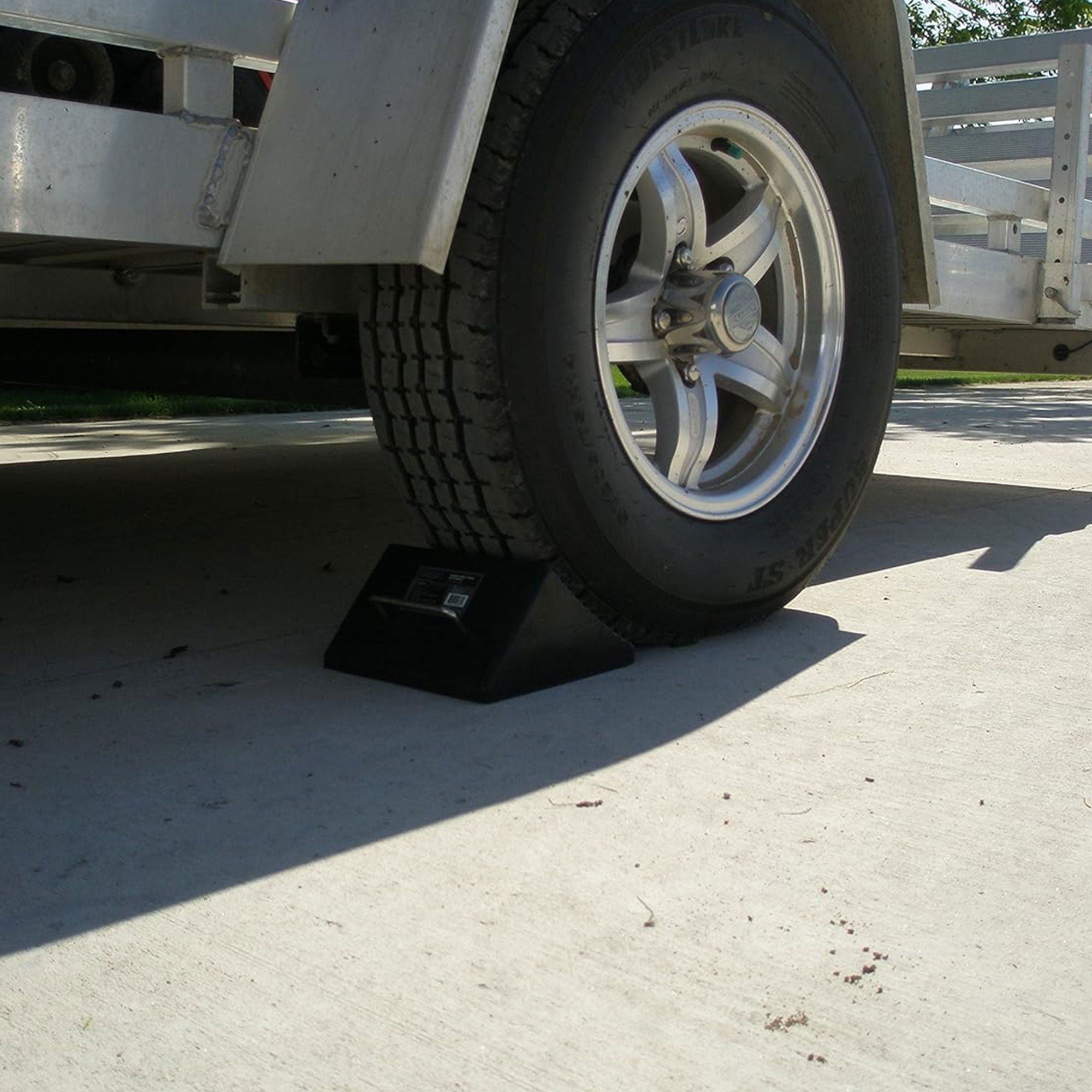 Shop Tuff Durable Rubber Wheel Chock with Handle for Wheel Immobilizers, Black