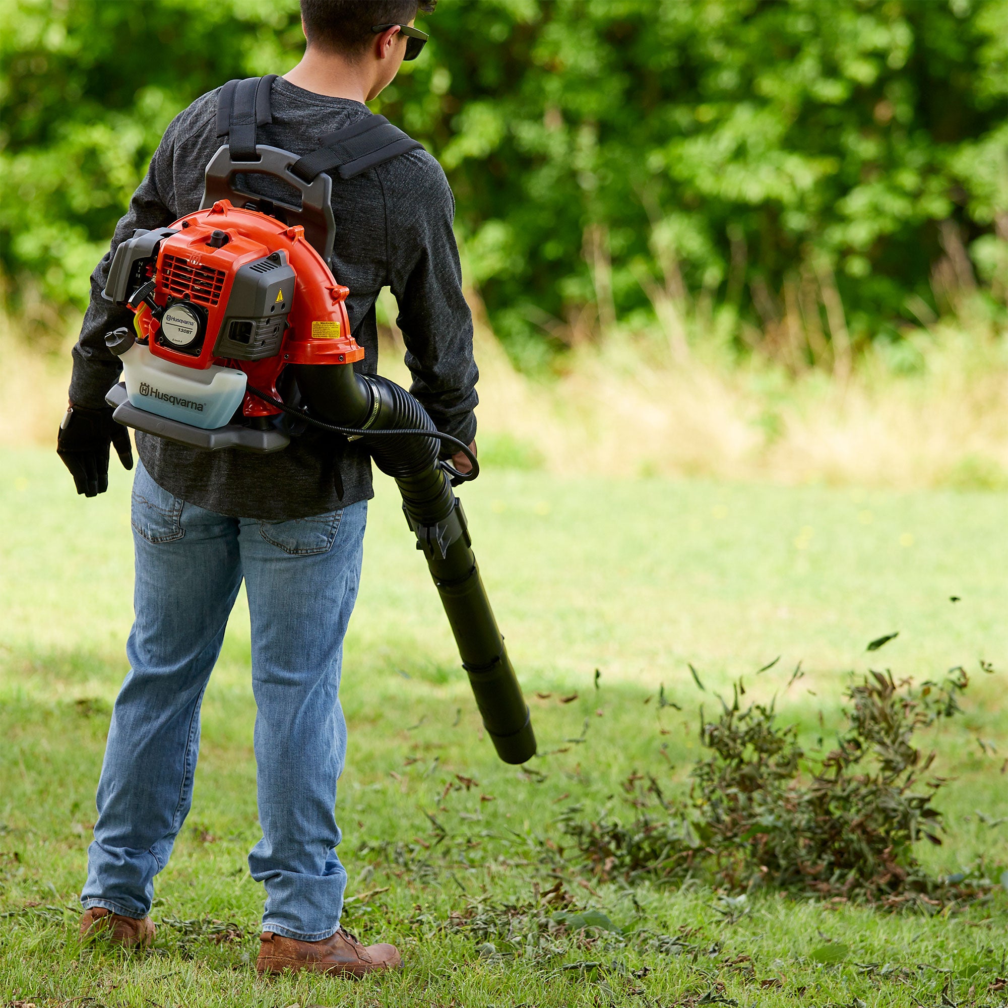 HUSQVARNA 130BT 29.5CC 2 Cycle Leaf Debris Backpack Blower 145 Mph (Open Box)