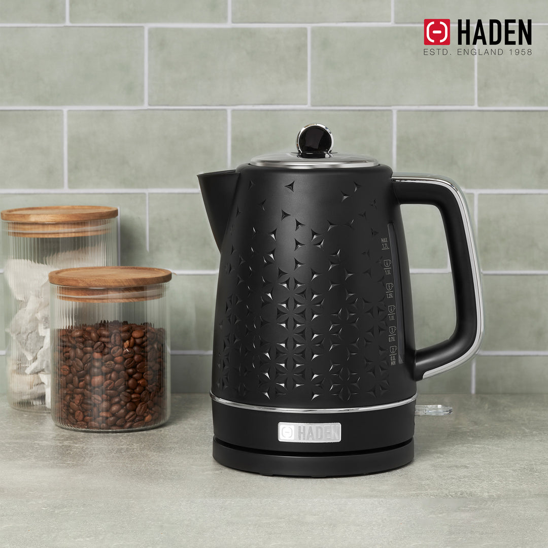 Haden 1.7 Liter Stainless Steel Electric Water Kettle, Black & Chrome (Open Box)