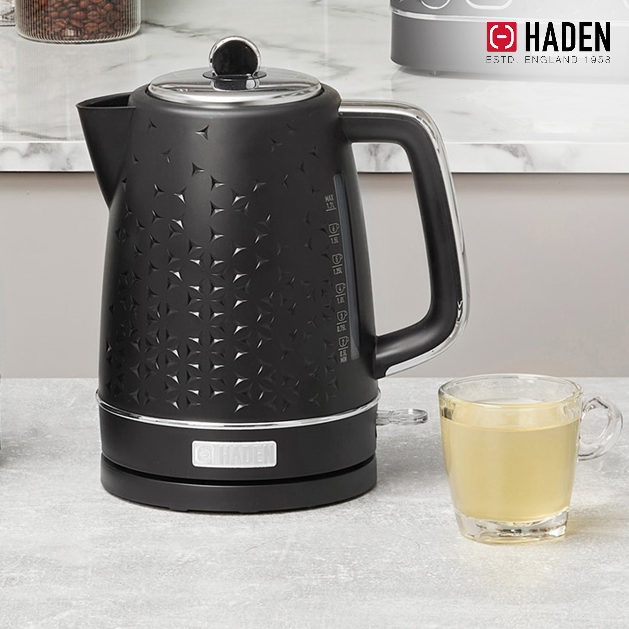 Haden Electric Kettle Textured w/Auto Shut Off & Light Indicator, Black (Used) - VMInnovations