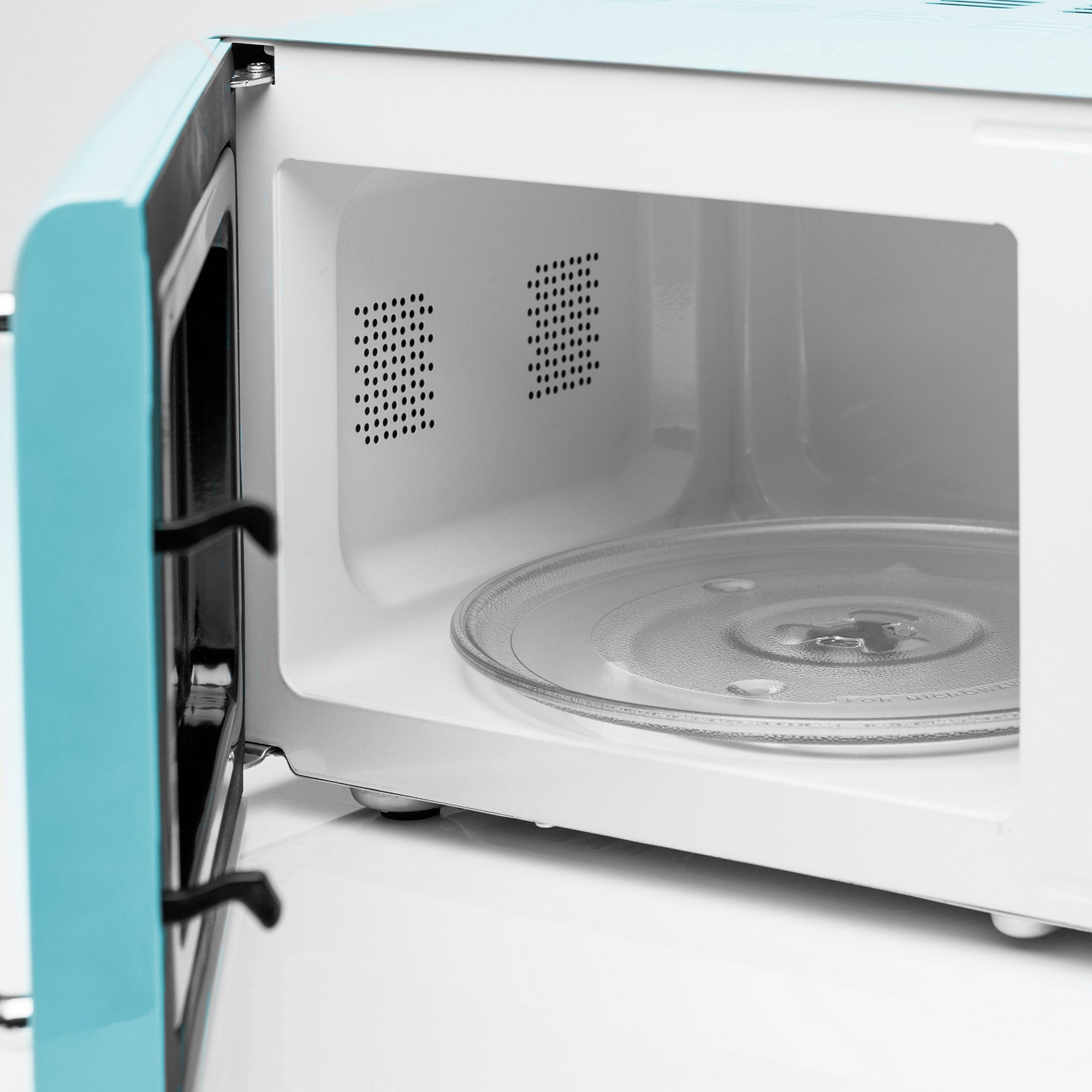 Haden 700W .7 Cubic Foot Microwave Oven w/Digital Controls, Turquoise (Open Box)