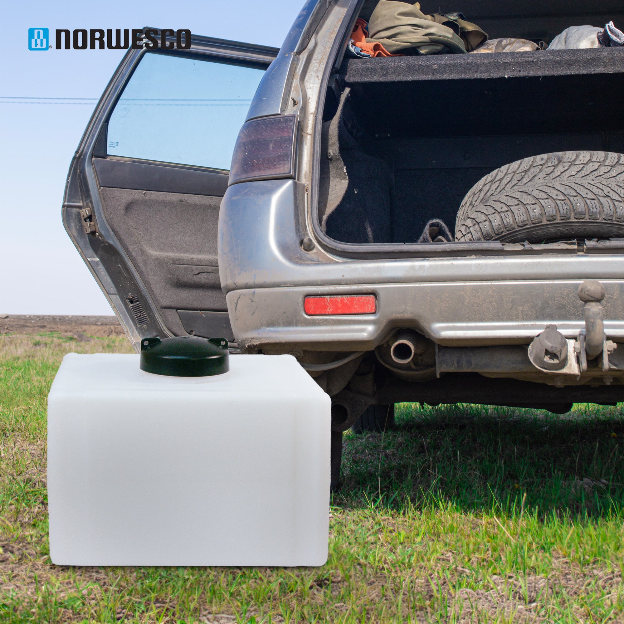 Norwesco 12 Gallon Total Drain Tank for Agriculture, Patio, Lawn, and Garden