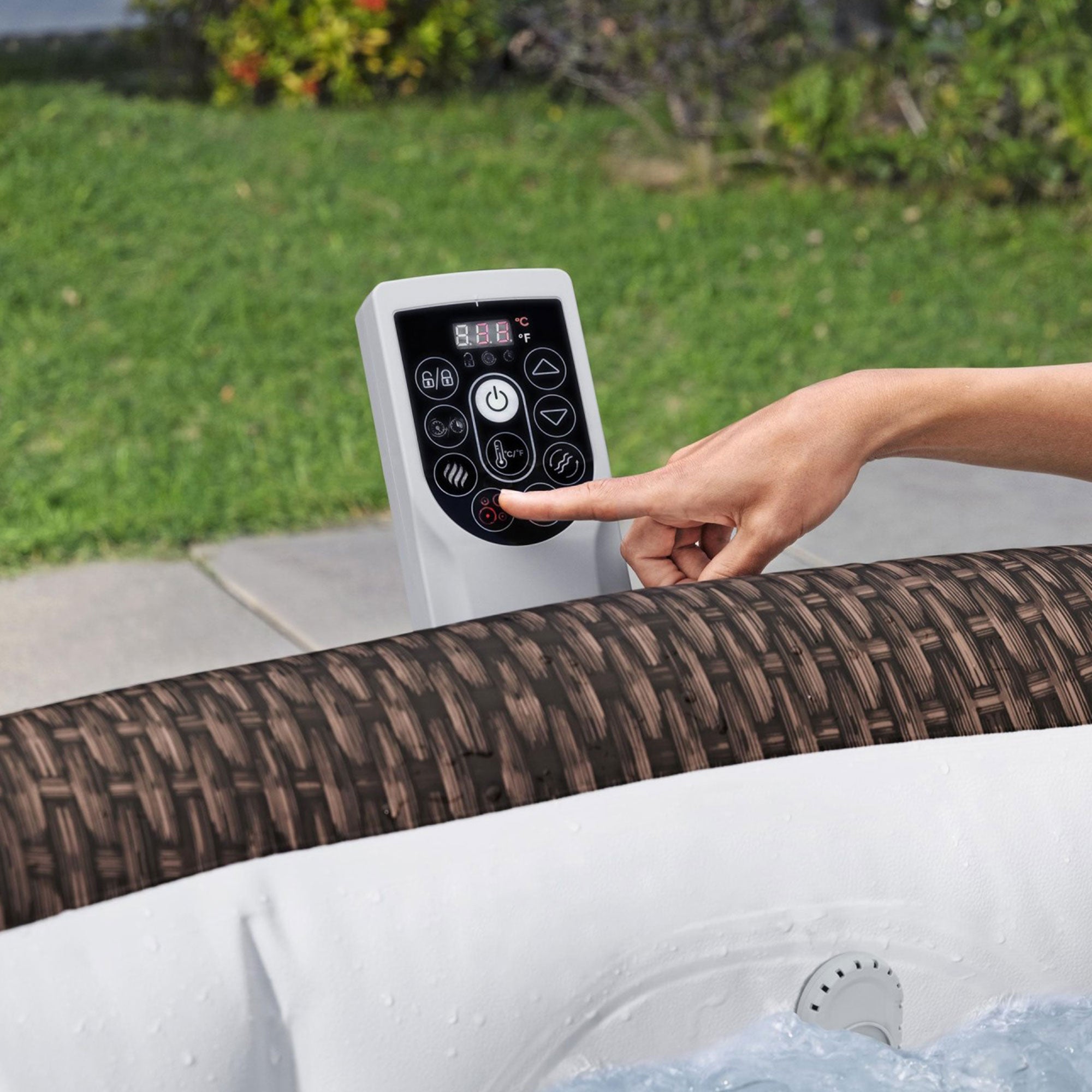 Bestway SaluSpa Bali Smart AirJet Inflatable Hot Tub w/ EnergySense Cover (Used)