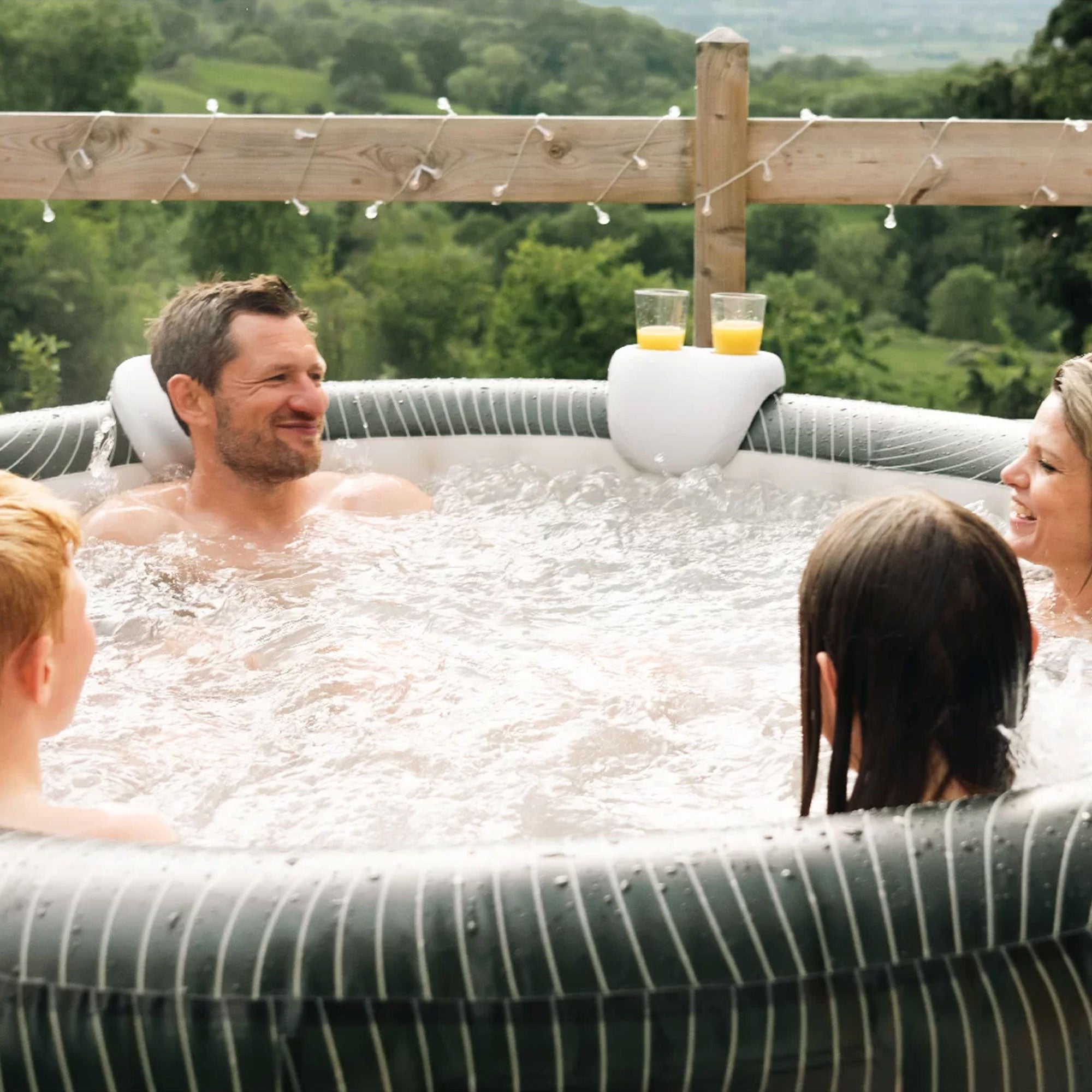 MSpa Round Inflatable Bubble Spa, 4 to 6 Person Hot Tub with LED Lights, Meteor - VMInnovations