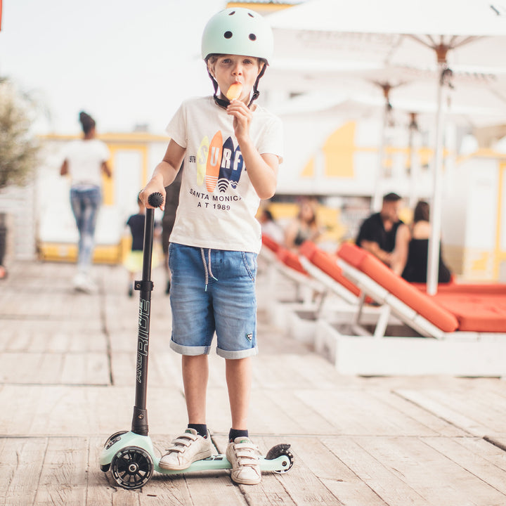 Scoot & Ride Push Scooter for Children Ages 3-6, Highwaykick 3, Kiwi (Open Box) - VMInnovations