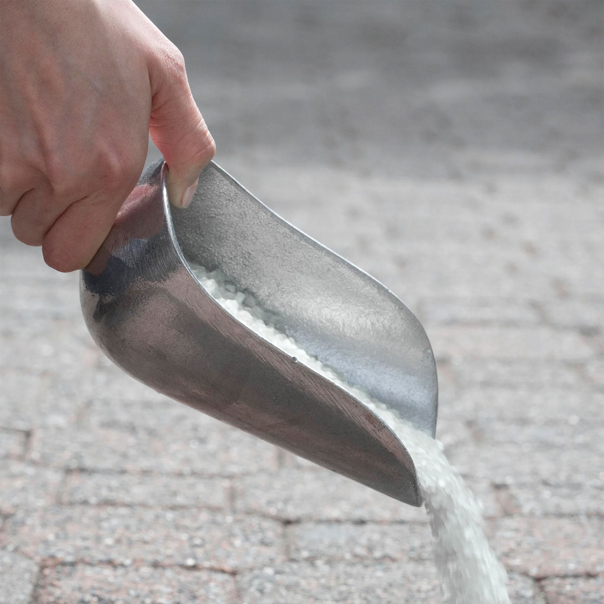Snow Joe Melt 2 Go Crystal Snow & Ice Melt for Sidewalk, 50 lb, White - VMInnovations