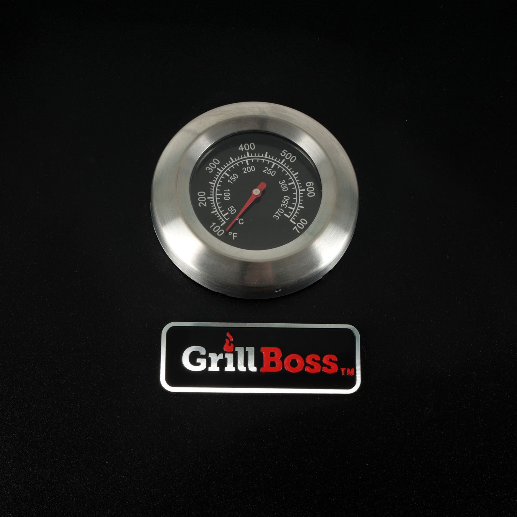 Grill Boss 32 Inch Charcoal BBQ Grill, Side Shelve w/ Thermometer, Blk(Open Box)
