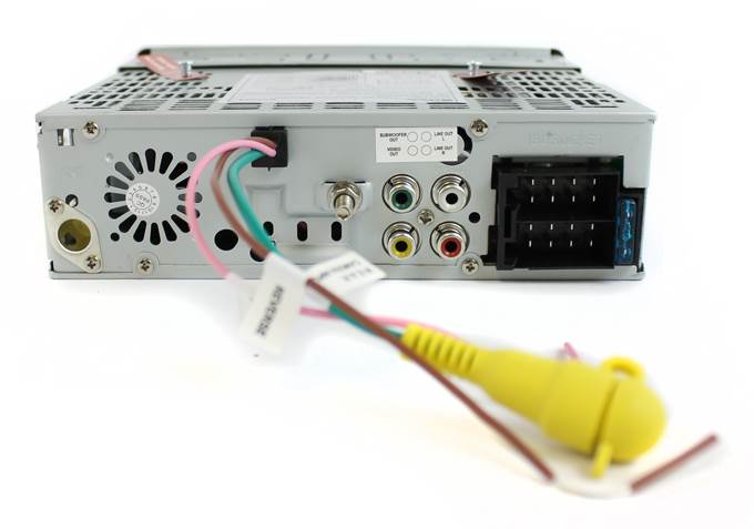 NEW BOSS BV7334 3.2" DVD/MP3 Receiver + 2) Boss 6x9" 400W Car Audio Speakers