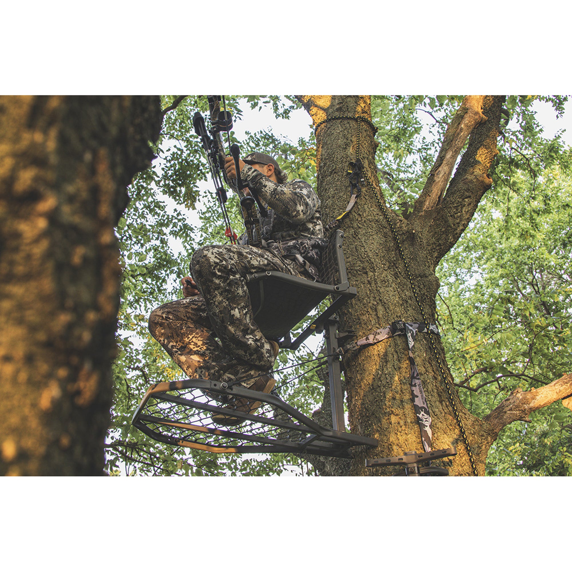 Hawk Hang On Stand, Lumbar Seat Hunting Gear w/Welded Platform, 34x24"(Open Box) - VMInnovations