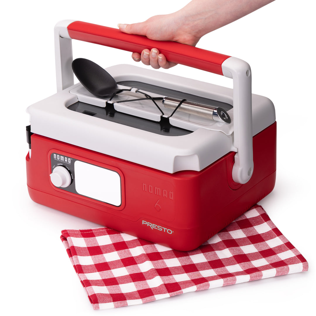 Presto 06011 6 Qt Nomad Portable Electric Slow Cooker with Locking Lid(Open Box)