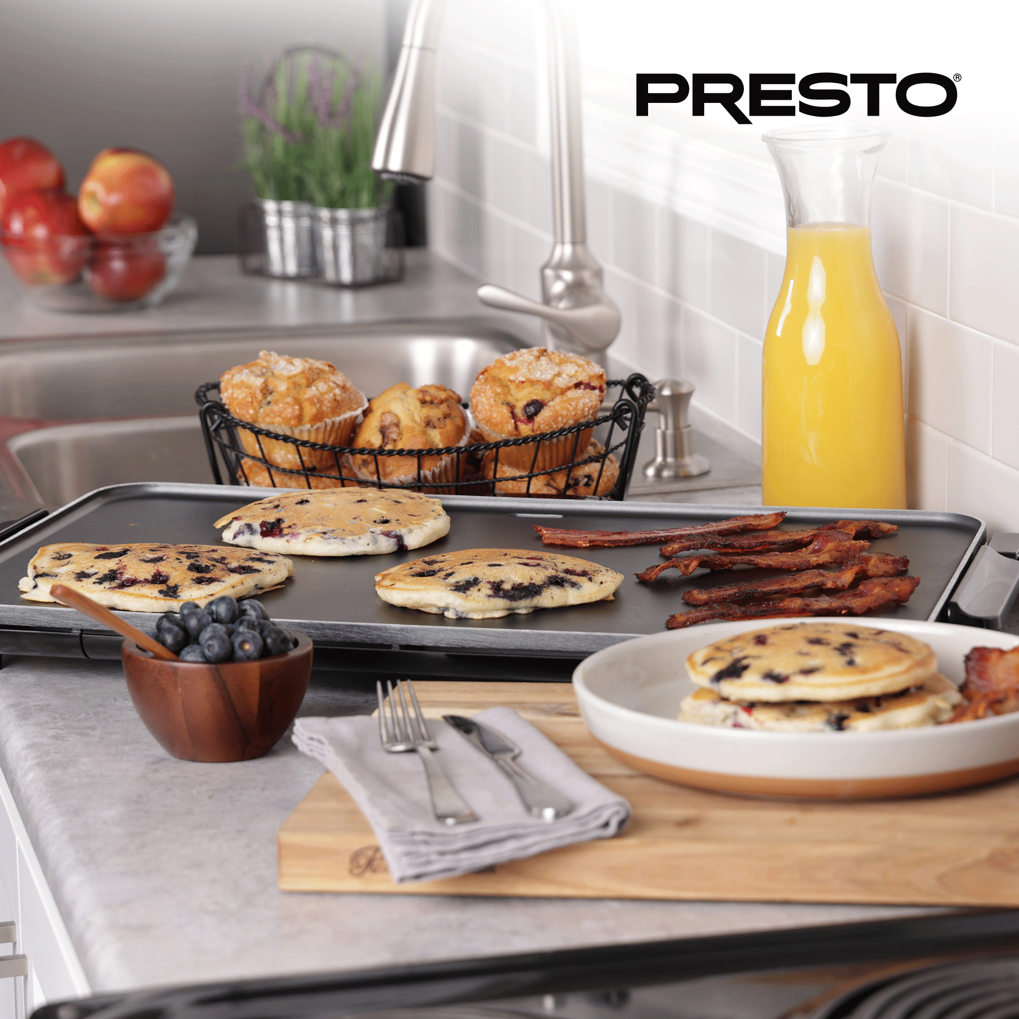 Presto 22" Slimline Griddle with Removable Handles and Ceramic Nonstick Surface - VMInnovations