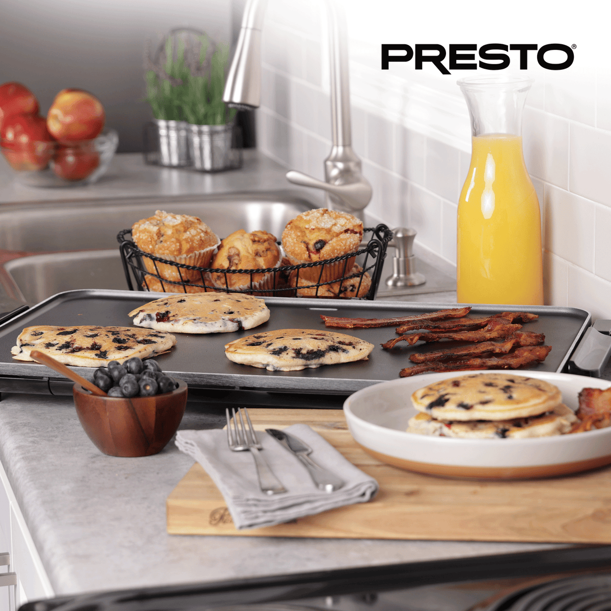Presto 22" Griddle w/Removable Handles & Ceramic Nonstick Surface (Open Box) - VMInnovations
