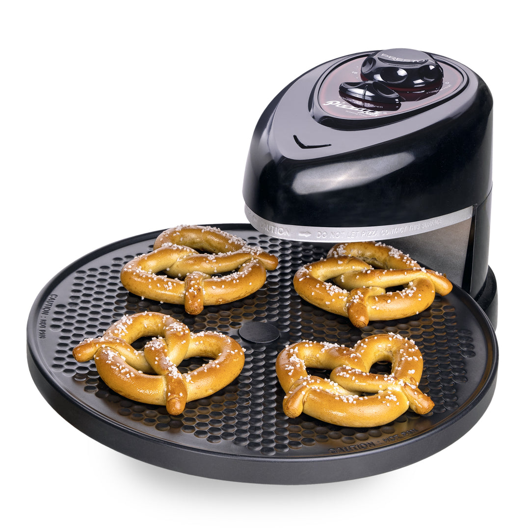Presto Pizzazz Plus Rotating Pizza Oven, Bake 7-12" Pizzas, Wings, Rolls & More - VMInnovations
