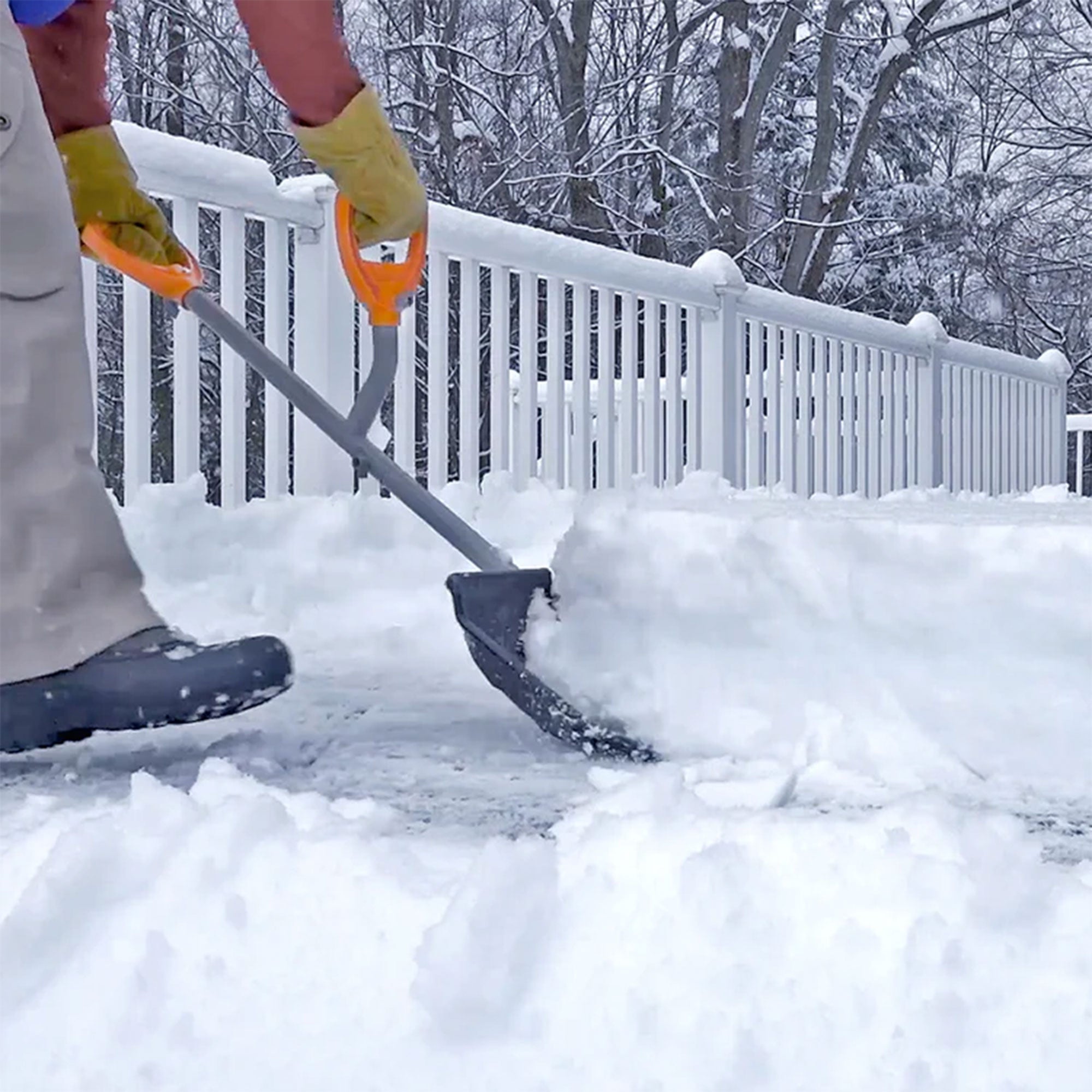 ErgieShovel 18” Steel Snow Shovel, 34.5” Shaft, Push Scoop, Orange (Open Box) - VMInnovations