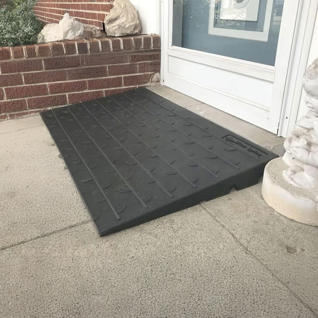 Silver Spring 2.5" Maximum Riser, Solid Rubber 3 Channel Threshold Ramp, Black