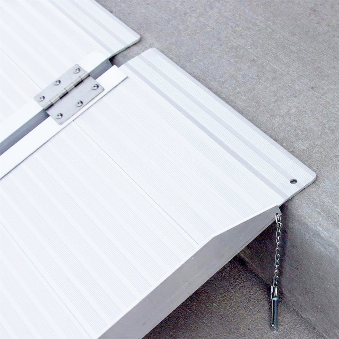Silver Spring Mobility and Utility Ramp, 6 Ft Single Fold 600 lb Capacity(Used)