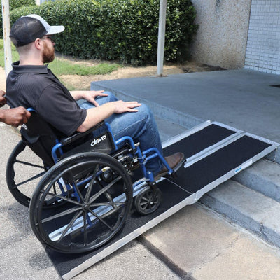 Titan Ramps 10 Foot Multi-Fold Aluminum Wheelchair Ramp, 600 lbs.Capacity (Used)