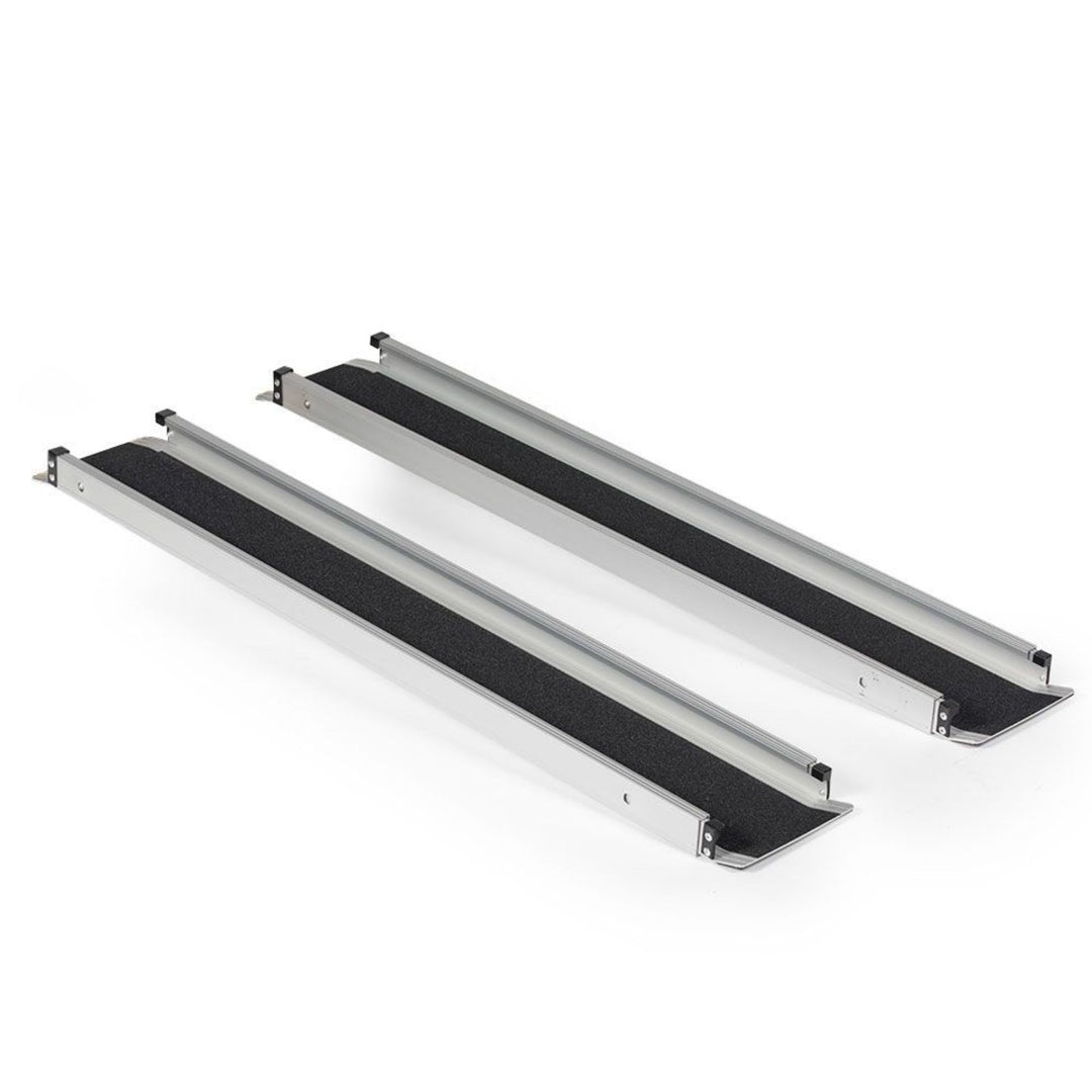 Titan 4'-7' Telescoping Aluminum Wheelchair Ramp w/600 lb. Capacity (Open Box)