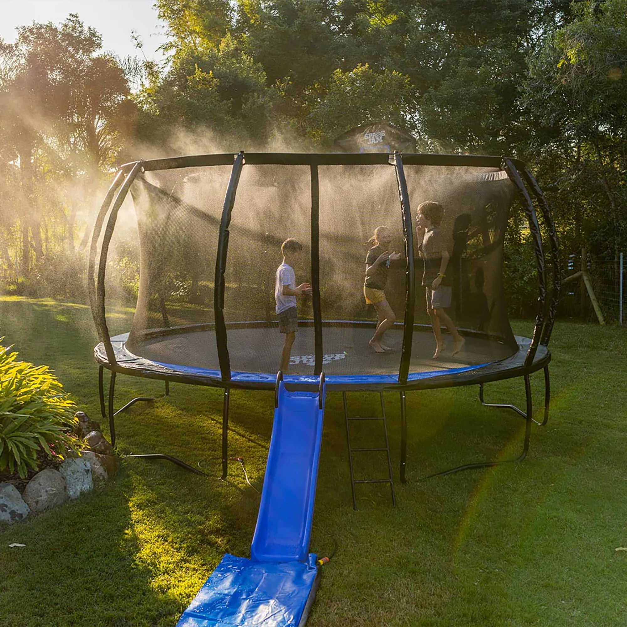 SpaceJump MeteorShower Trampoline Sprinkler Attachment Water Accessory, Black - VMInnovations