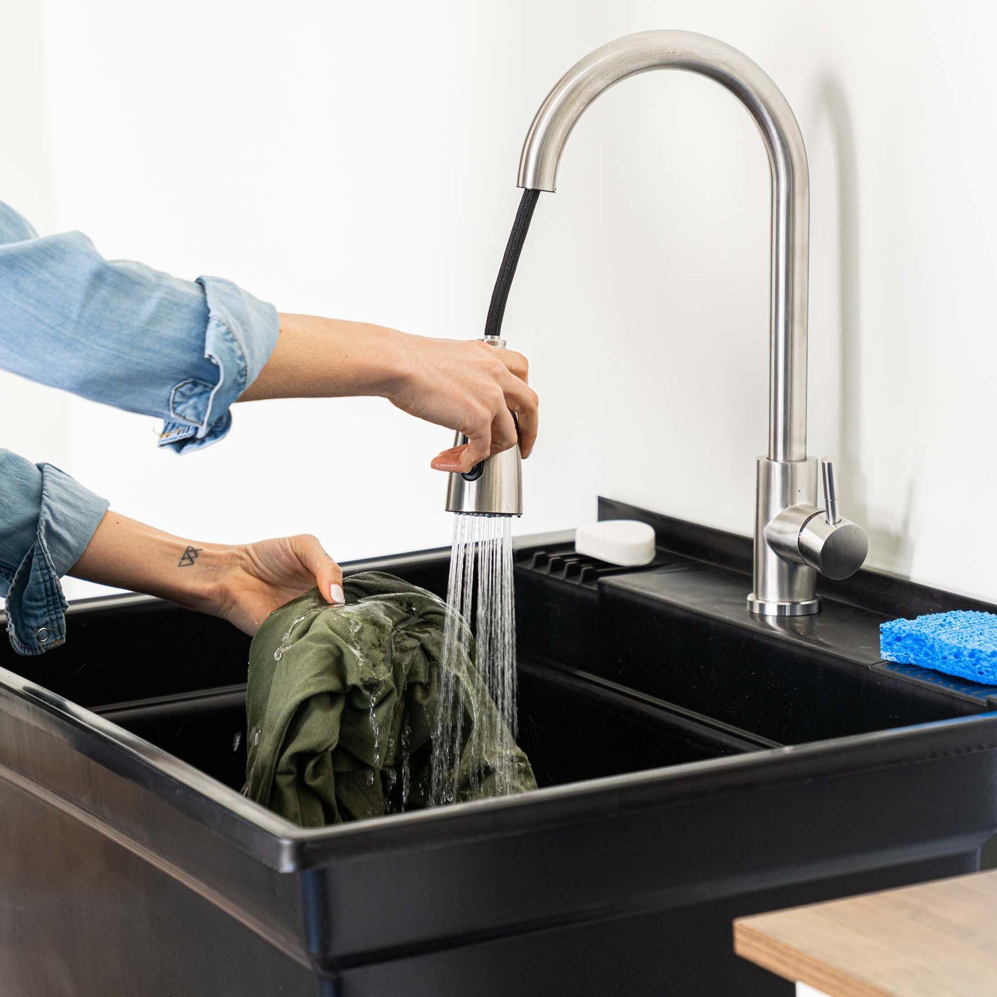 Utility Sink Heavy Duty Freestanding Utility Tub Sink, 30 x 24" (For Parts)
