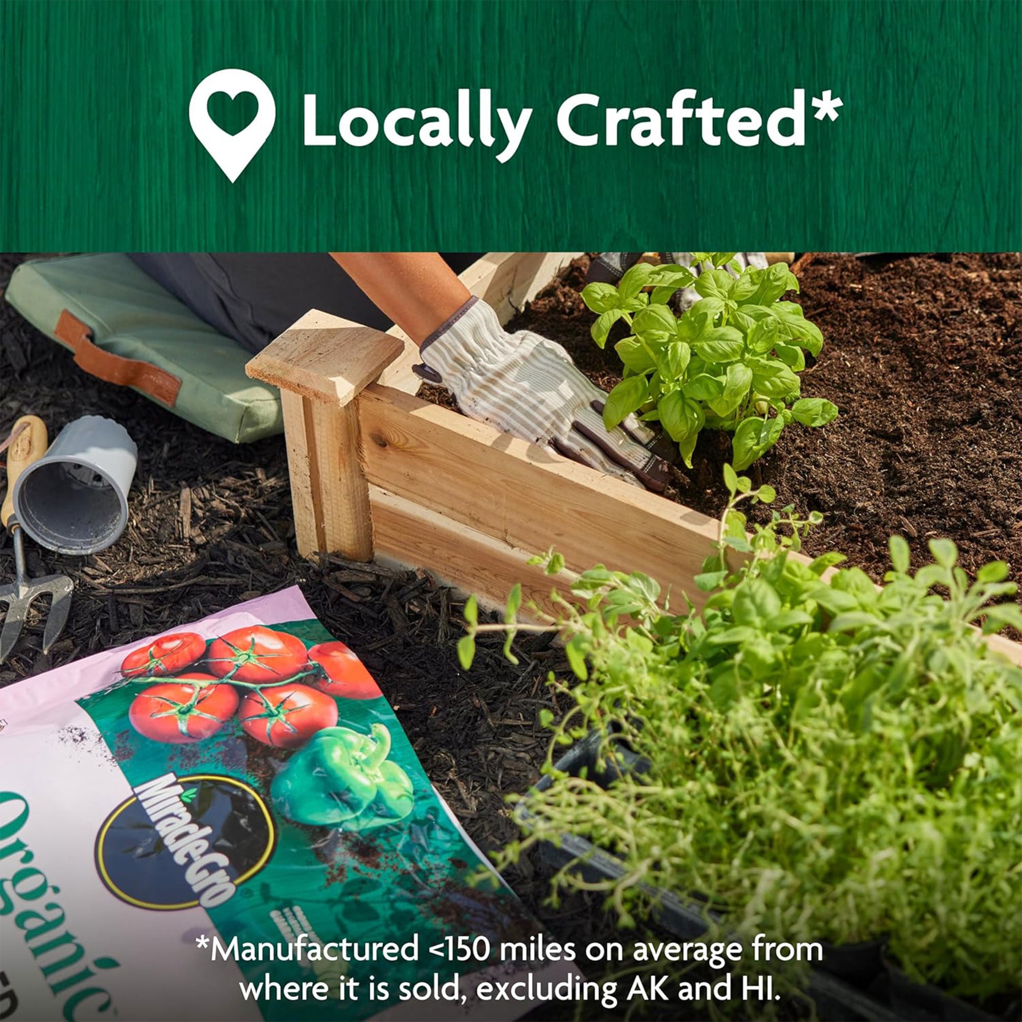 Miracle-Gro Organic Raised Bed and Garden Soil, Quick Release Natural Fertilizer