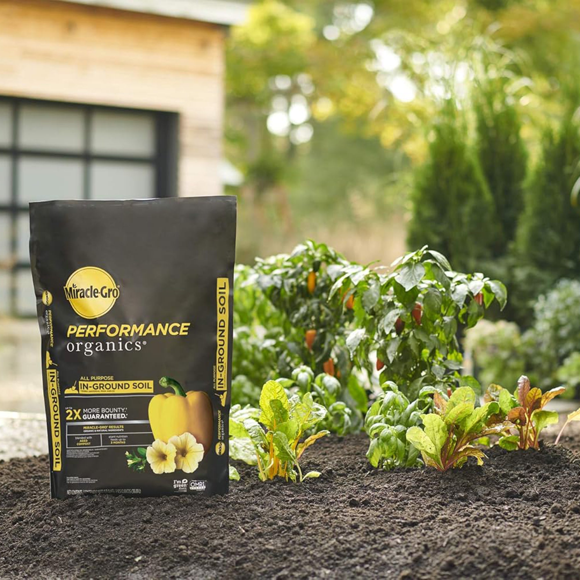 Miracle-Gro Organic In-Ground Garden Soil with Quick Release Natural Fertilizer