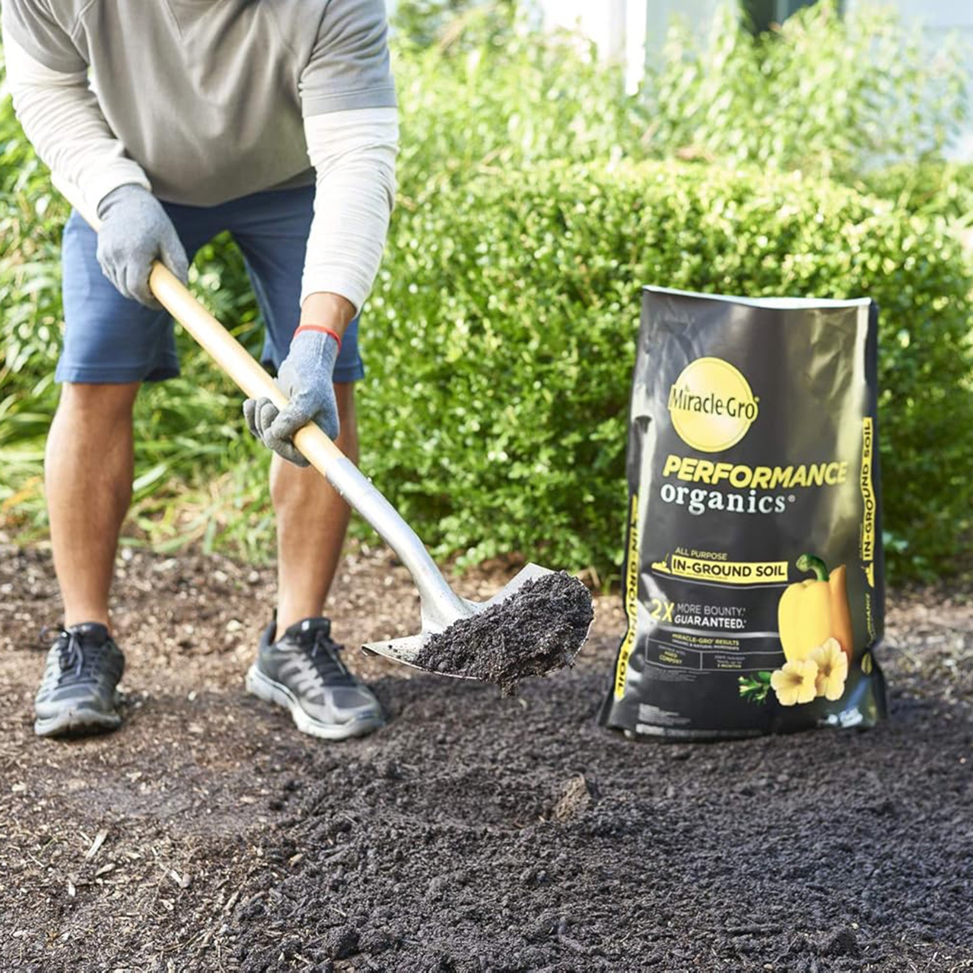 Miracle-Gro Organic In-Ground Garden Soil with Quick Release Natural Fertilizer