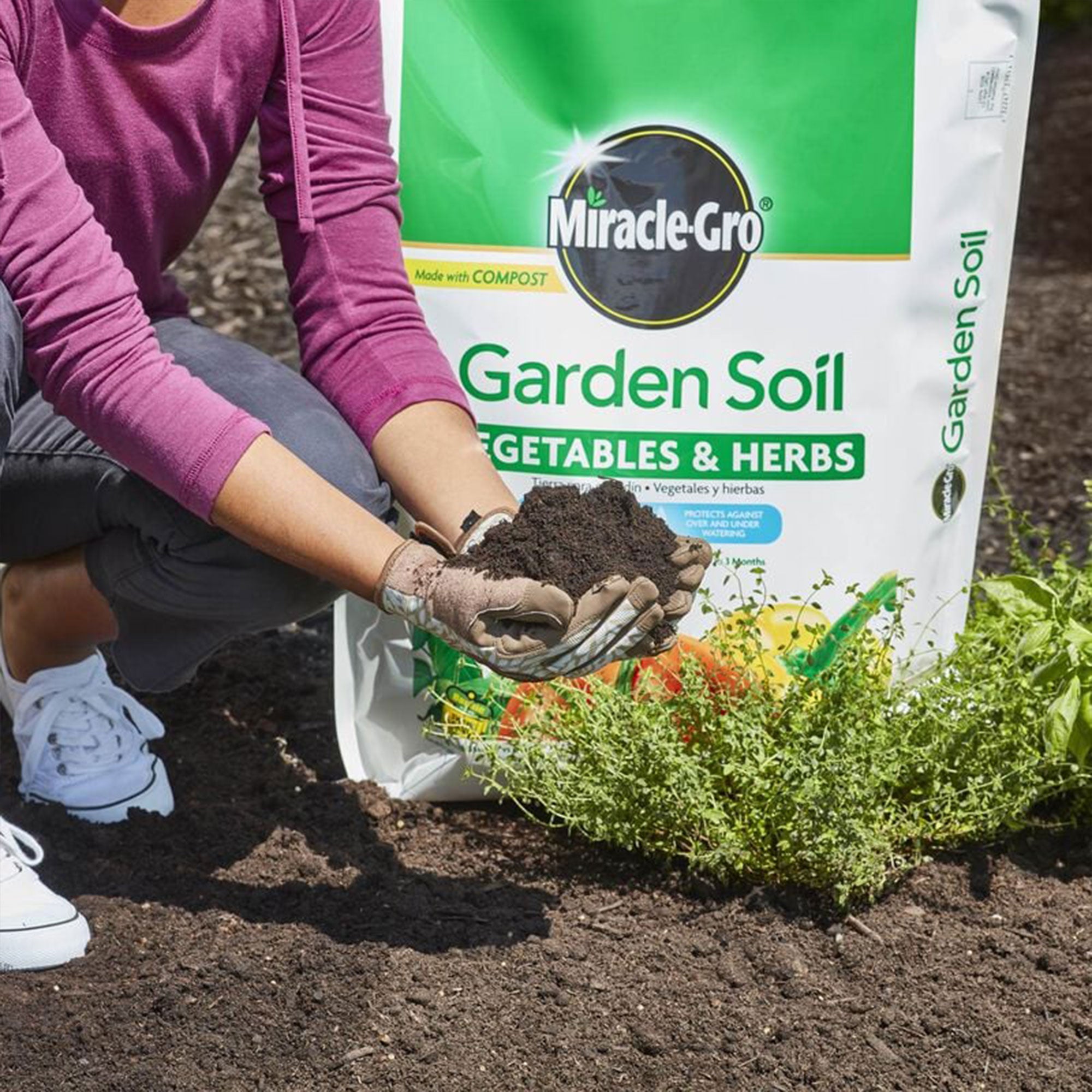 Miracle-Gro 3 Pack Garden Soil In-Ground Vegetable and Herb Gardening, 1.5 Cu Ft
